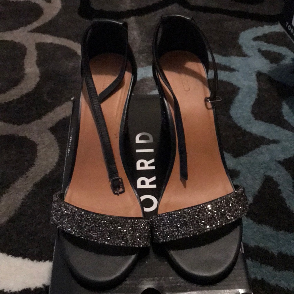 Sparkly gently used heels size 13W